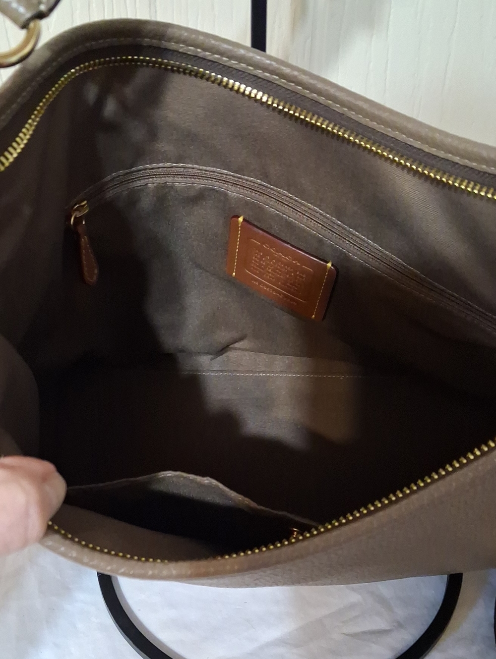 COACH Stone Color Leather Large Laurel Shoulder Bag Gold Tone Hardware - Picture 12 of 16